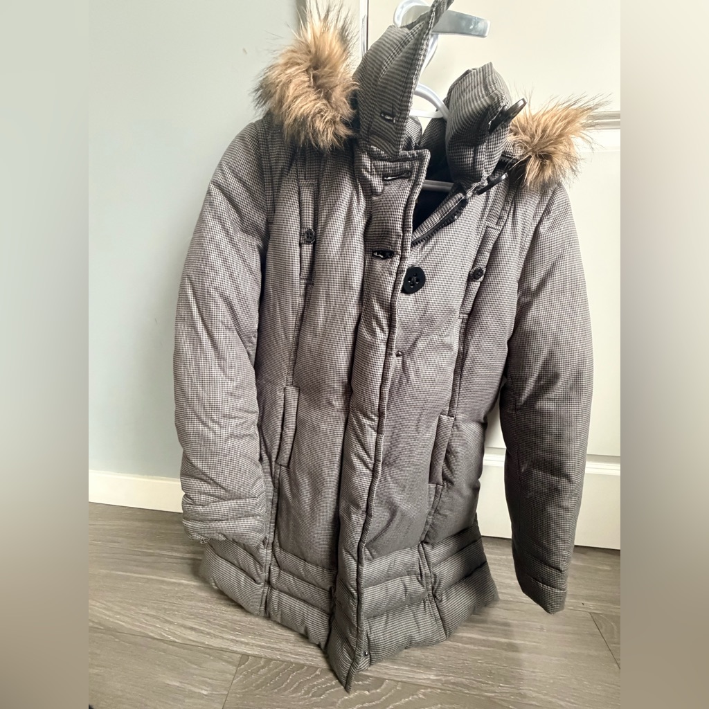 Soia & Kyo Women’s Houndstooth Down Puffer Coat With Faux-Fur Hood Size L
